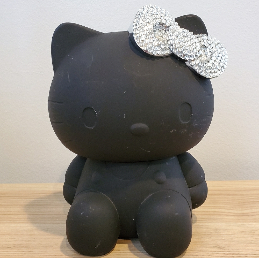 Sephora Hello Kitty Sanrio Storage ×Mini Brushes